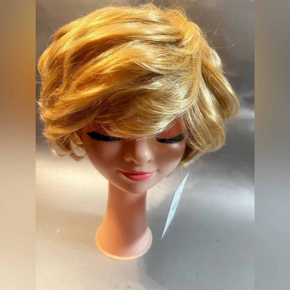 Blonde curly layered Wig 27/613 Full Cap Synthetic Wig